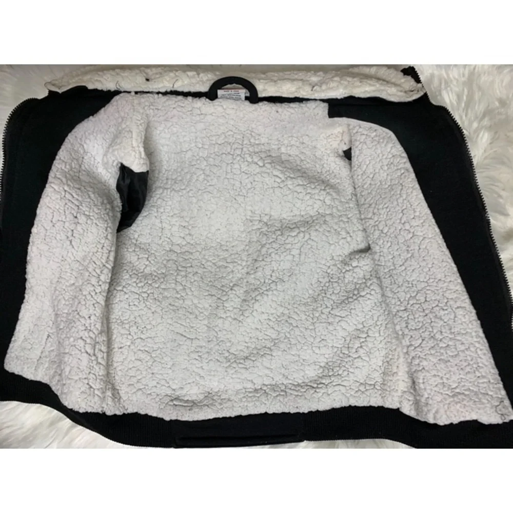 Black fluffy puffer/snow jacket